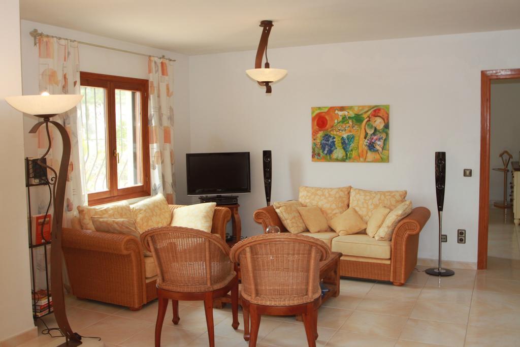 Chrisuli - Well Furnished Villa With Panoramic Views In Moraira Ruang foto